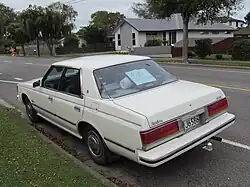 Toyota Crown 4-door hardtop 2.8 Royal Saloon (MS112)