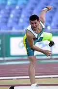 Elgin throwing the shot put at the 2000 Sydney Paralympics