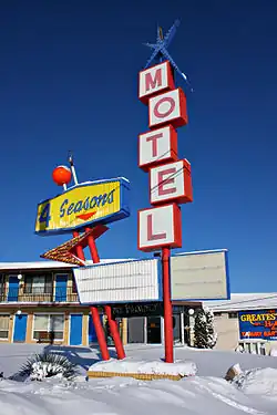 Image 13The 4 Seasons Motel sign in Wisconsin Dells, Wisconsin is an excellent example of googie architecture. (from Motel)