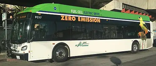 XHE40, AC Transit