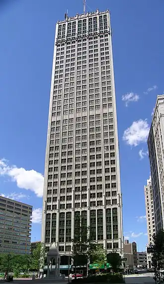Cadillac Tower, looking up from Cadillac Square