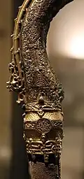 Crest on the head of the crook