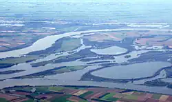 Nieuwe Merwede in the middle