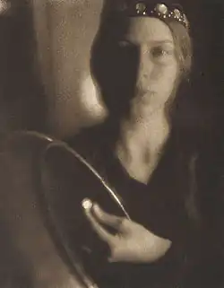 Firefly, 1907