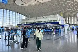 Check-in zone C