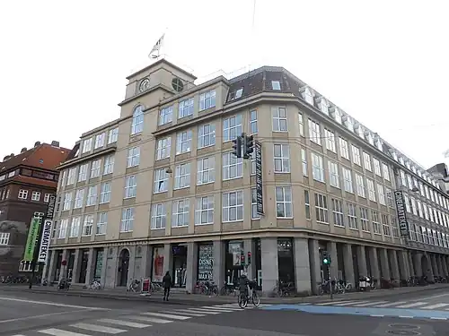 Gutenberghus, Copenhagen (1913-14).
