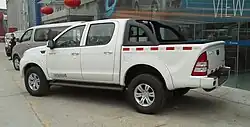 Foton Tunland E5 rear (Note the added claddings)