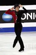 Scratch spin (Guan Jinlin)