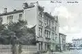 The Hamburger Börs house on Kauppiaskatu expanded with a third floor and renovated in the Art Nouveau style. The Forss House on the edge of the Market Square had not yet been dismantled.