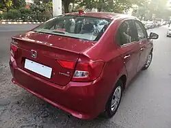 Rear view (pre-facelift)