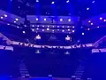 The main auditorium has 901 seats