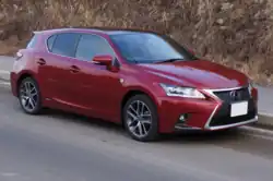 CT 200h F Sport (Japan)