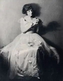 Lillian Gish, 1923