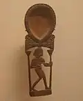 Cosmetic spoon using the papyrus stalk