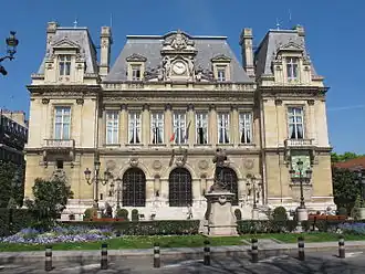 The Hôtel de Ville (town hall)