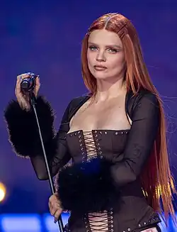 Margaret (10, 16–)