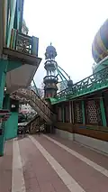 Upper roof