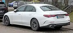 Rear view (W214)