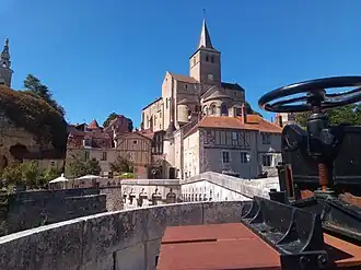 View of the apse of the Notre Dame Church and Le Vieux-Pont