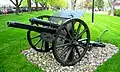An Ordnance QF 18-pounder (produced 1903–1940) and other guns