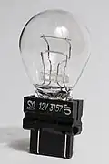 W2.5x16q base, 7- & 27-watt filaments for parking lights and brake lights