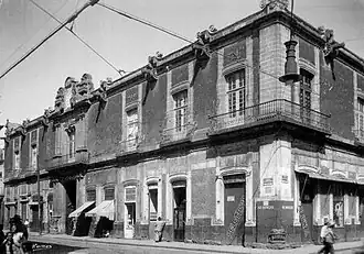 Palace of the Counts of Calimaya in 1920.[9]