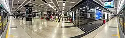 Line 8 platform 2 panorama