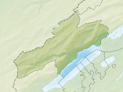 Castles in the Canton of Neuchâtel.