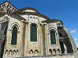 The apse and apsidal chapels.