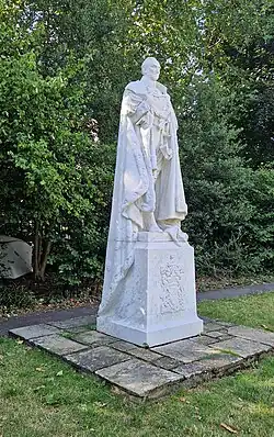 Lord Reading statue