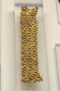 Gold beads, 1500-1350 BCE from Asine, Chamber Tomb I