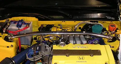Front strut bar