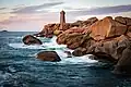 Ploumanac'h lighthouse on the GR 34.