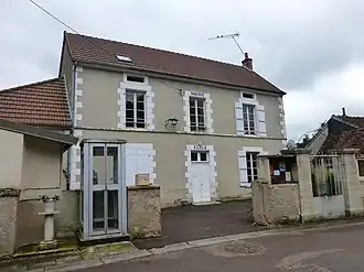 The town hall in Talcy