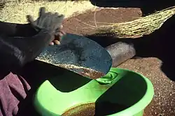 Threshing seeds