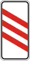Countdown beacon to railroad crossing on left side of road (240 meters to crossing)
