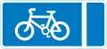 With flow cycle lane