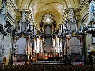 Main altar in 2019