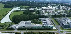 As part of the Paris-Saclay campus, Paris-Saclay University is affiliated to the UVSQ (University of Versailles), with which INSEEC shares several agreements and double-degrees agreements. Paris-Saclay ranks 13 in the world in 2020 according to ARWU, 1st in Mathematics and 9th in Physics (1st in Europe), with a teaching and academic research staff of 9,000, while catering 48,000 students — which is more than Harvard or Stanford.