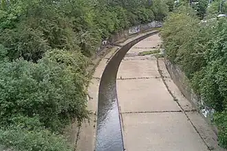 River Crouch, Wickford. Narrow but quite deep!