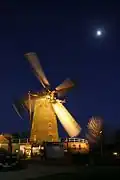 The Arend operating at night